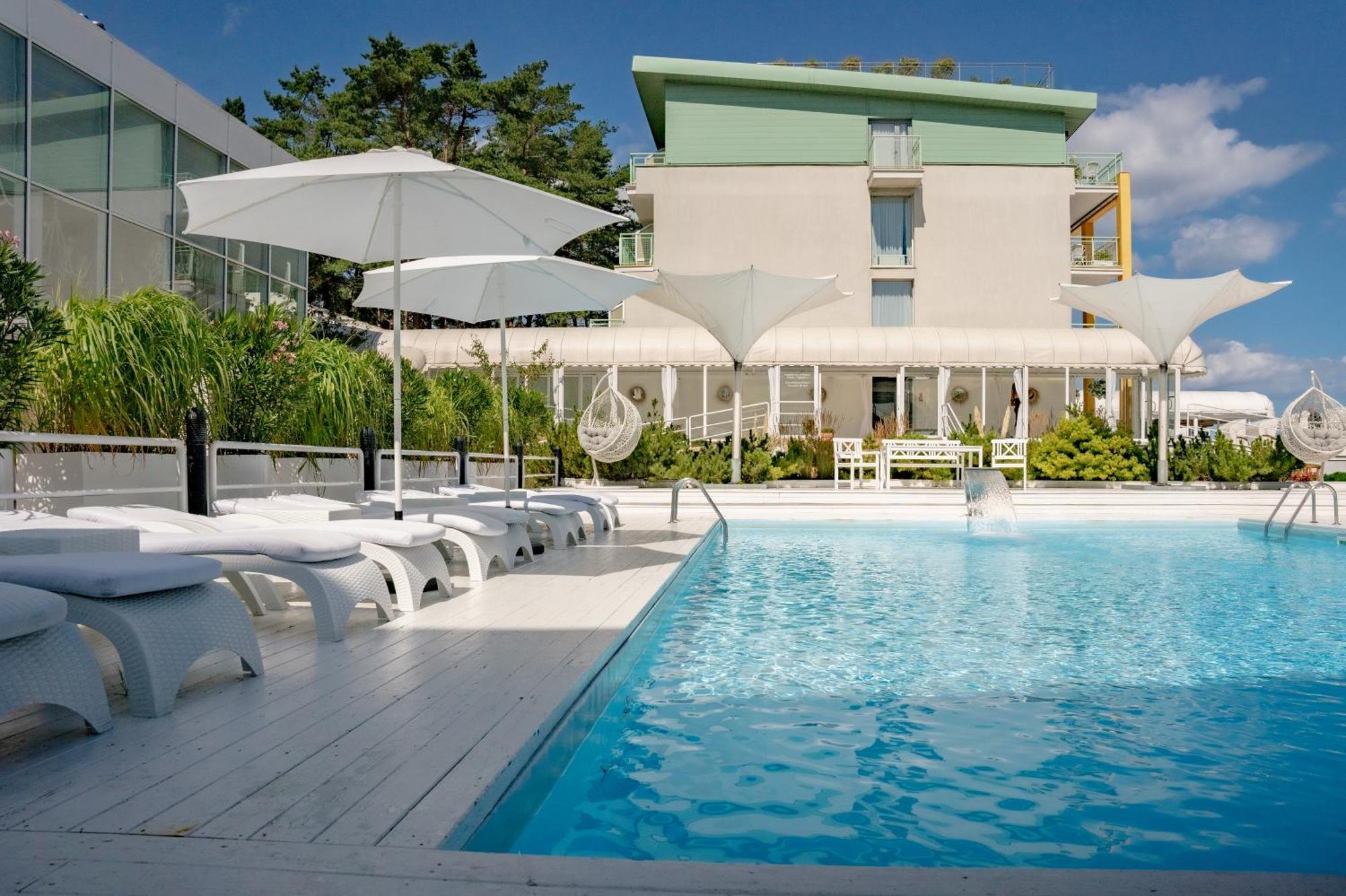 Hotel Bryza & 4*